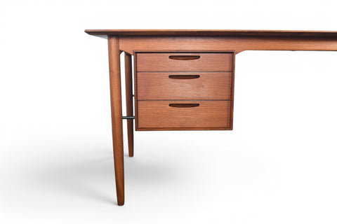 Mid-century modern teak executive desk by Ib Kofod Larsen, detail view