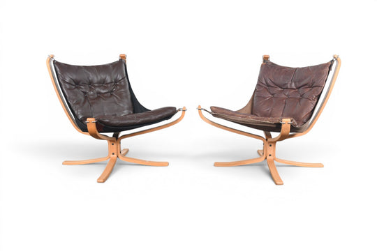 PAIR OF LOWBACK SIGURD RESSELL FALCON CHAIRS IN LACQUERED BEECH