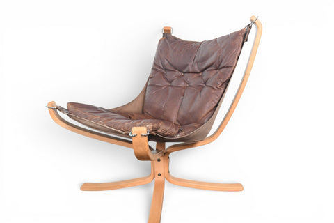 Lowback Falcon chairs by Sigurd Ressell in bent beech, side profile, 1960s Scandinavia