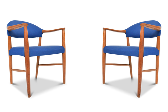 PAIR OF KURT OLSEN MODEL 223 ARMCHAIRS IN TEAK
