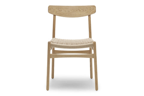 CH23 Chair - Oak Oil - Front