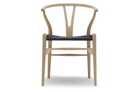 CH24 Wishbone Chair - Beech Oil / Black Cord