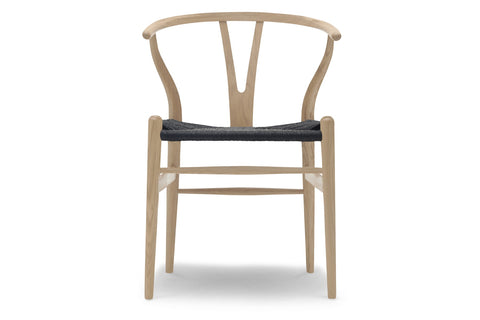 CH24 Wishbone Chair - Oak White Oil / Black Cord