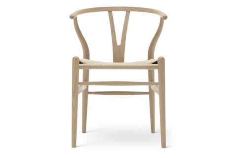 CH24 Wishbone Chair - Oak White Oil / Natural Cord