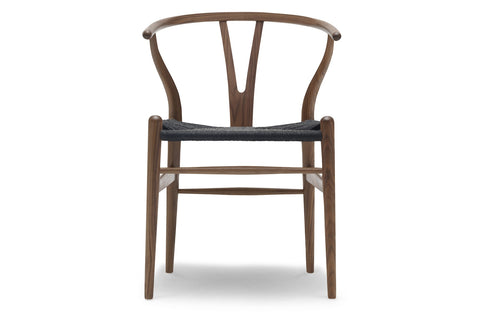 CH24 Wishbone Chair - Walnut Oil / Black Cord
