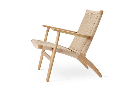 CH25 Lounge Chair - Oak Oil - Side