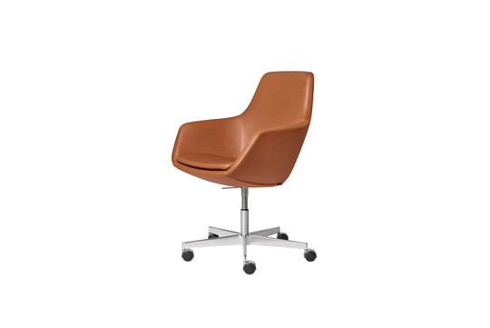 ARNE JACOBSEN MODEL 3211 LITTLE GIRAFFE