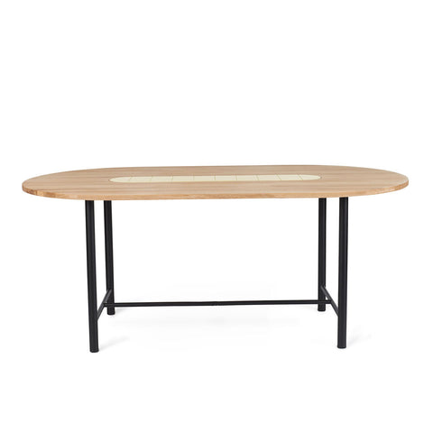 BE MY GUEST DINING TABLE BY CHARLOTTE HØNCKE