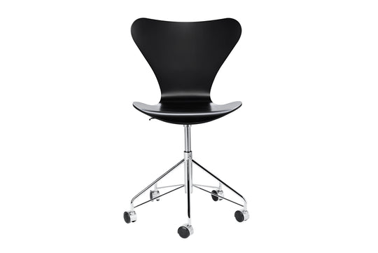 ARNE JACOBSEN MODEL 3117 LACQUERED