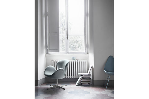 ARNE JACOBSEN MODEL 3110 DROP