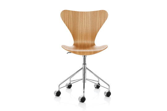 ARNE JACOBSEN MODEL 3187 ARMCHAIR CLEAR LACQUER