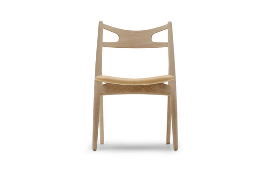 CH29P | SAWBUCK CHAIR