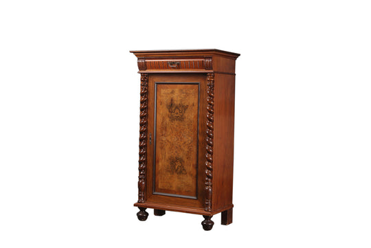 19TH CENTURY MAHOGANY HUTCH