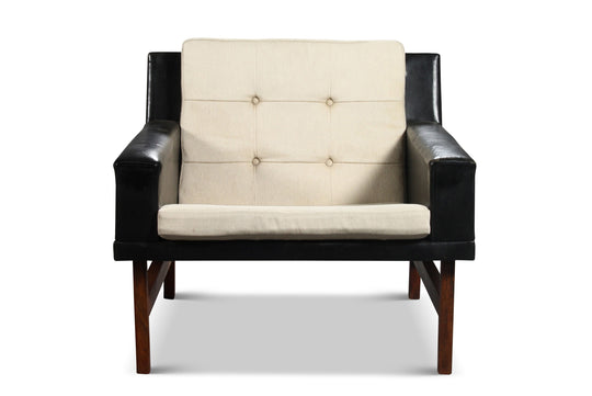 PAIR OF SVEN ELLEKÆR LEATHER + ROSEWOOD LOUNGE CHAIRS