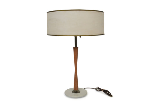 MID CENTURY WALNUT STEMMED TABLE LAMP
