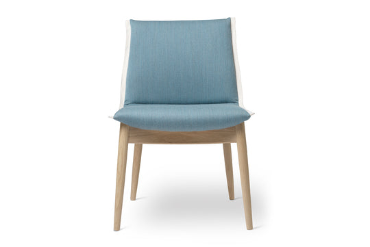 E004 | EMBRACE CHAIR E004
