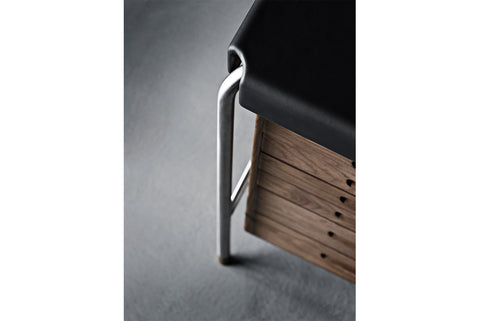 ARNE JACOBSEN MODEL AJ52-16070 | SOCIETY TABLE (160 X 70 CM)